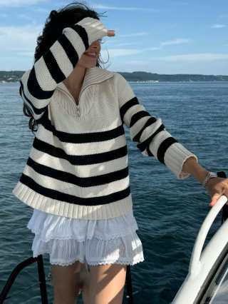 Women's Striped Half Zipper High Neck Knitted Sweater Casual Long Sleeve Cotton Blend Loose Pullover Top for Vacation Daily Streetwear