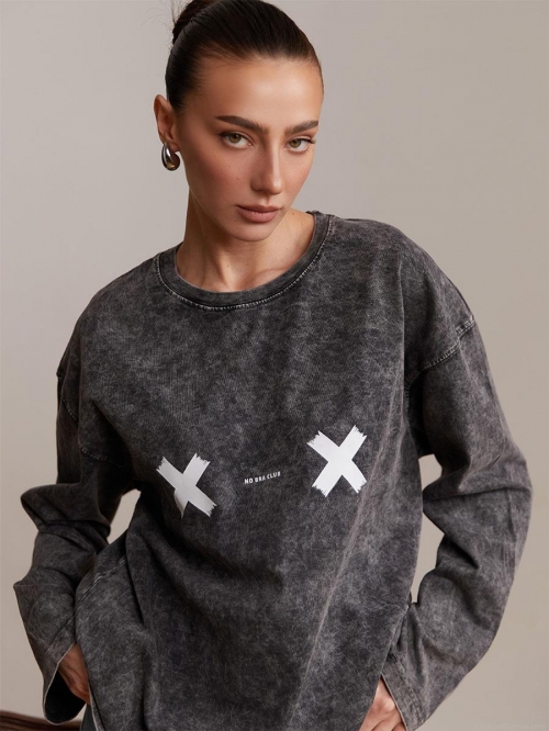 Women's Acid Wash Long Sleeve T-Shirt Cotton Distressed Graphic Print Top Vintage American Streetwear Oversized Round Neck Pullover Tee