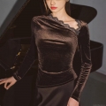 Women's Elegant Velvet Off Shoulder Long Sleeve Top Sexy Lace Splicing Ruched Slim Fit T-Shirt Solid Color Base Layer Shirt Streetwear Hot Girl Outfits