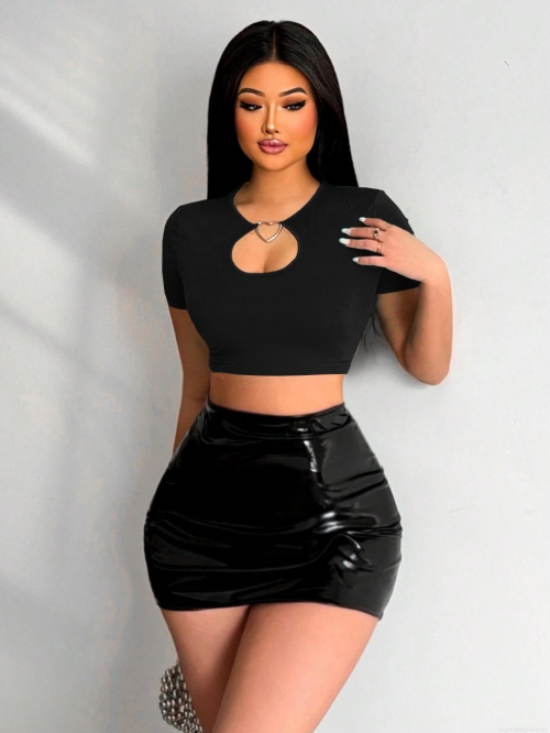 Women's Sexy Crop Top Short Sleeve Round Neck T-Shirt Heart Cutout Metal Ring Detail Slim Fit Polyester Spandex Tee for Party Clubwear Summer Fashion Women's Sexy Crop Top Short Sleeve Round Neck T-Shirt Heart Cutout Metal Ring Detail Slim Fit Polyester Spandex Tee for Party Clubwear Summer Fashion