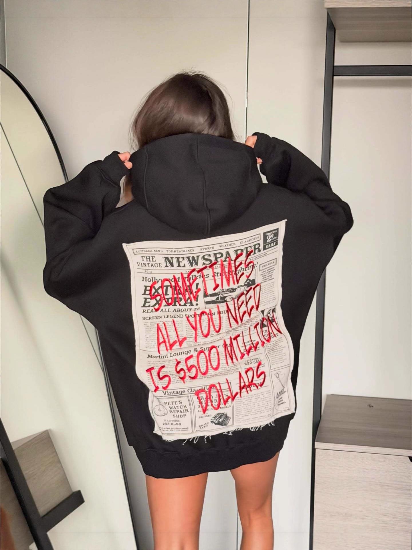 Women's Oversized Newspaper Print Hoodie Retro American Streetwear Letter Embroidery Drop Shoulder Long Sleeve Pullover Sweatshirt With Pocket