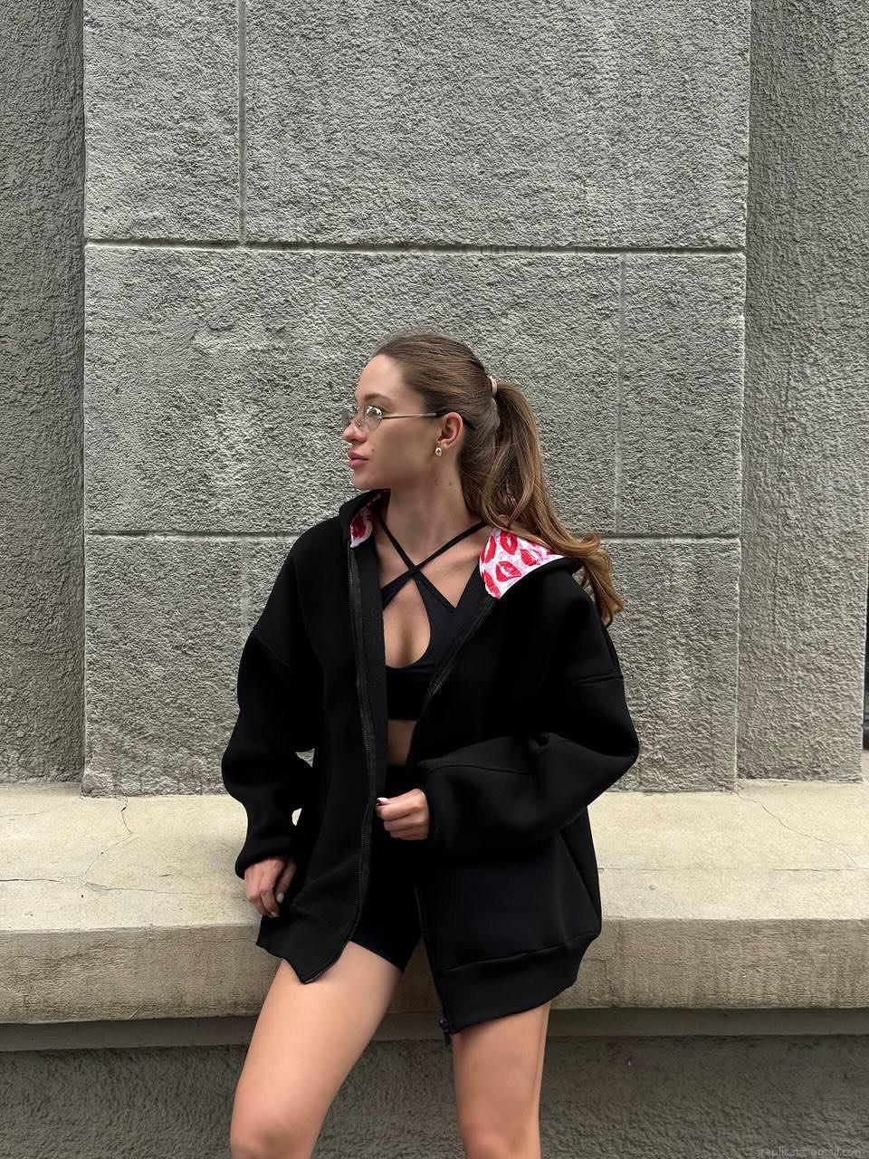 Women's Oversized 100% Cotton Hoodie Sexy Red Lip Print Boyfriend Style Warm Long Sleeve Zip Up Pullover Sweatshirt For Autumn Winter Streetwear