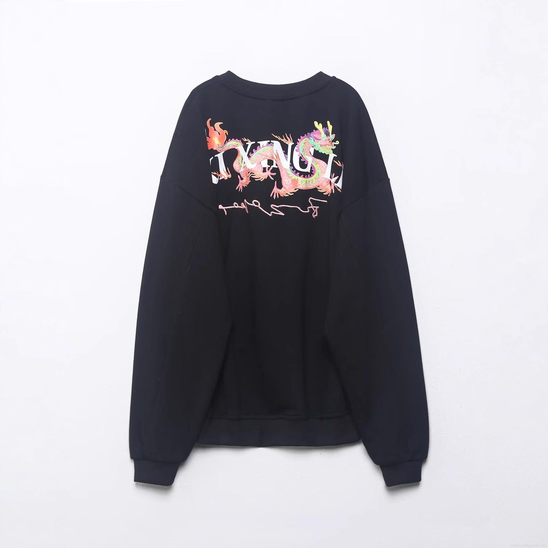 Women's Loose Fit Cotton Blend Sweatshirt Dragon Graphic Print Long Sleeve Crewneck Pullover Streetwear Casual Winter Top XI XING LE Design