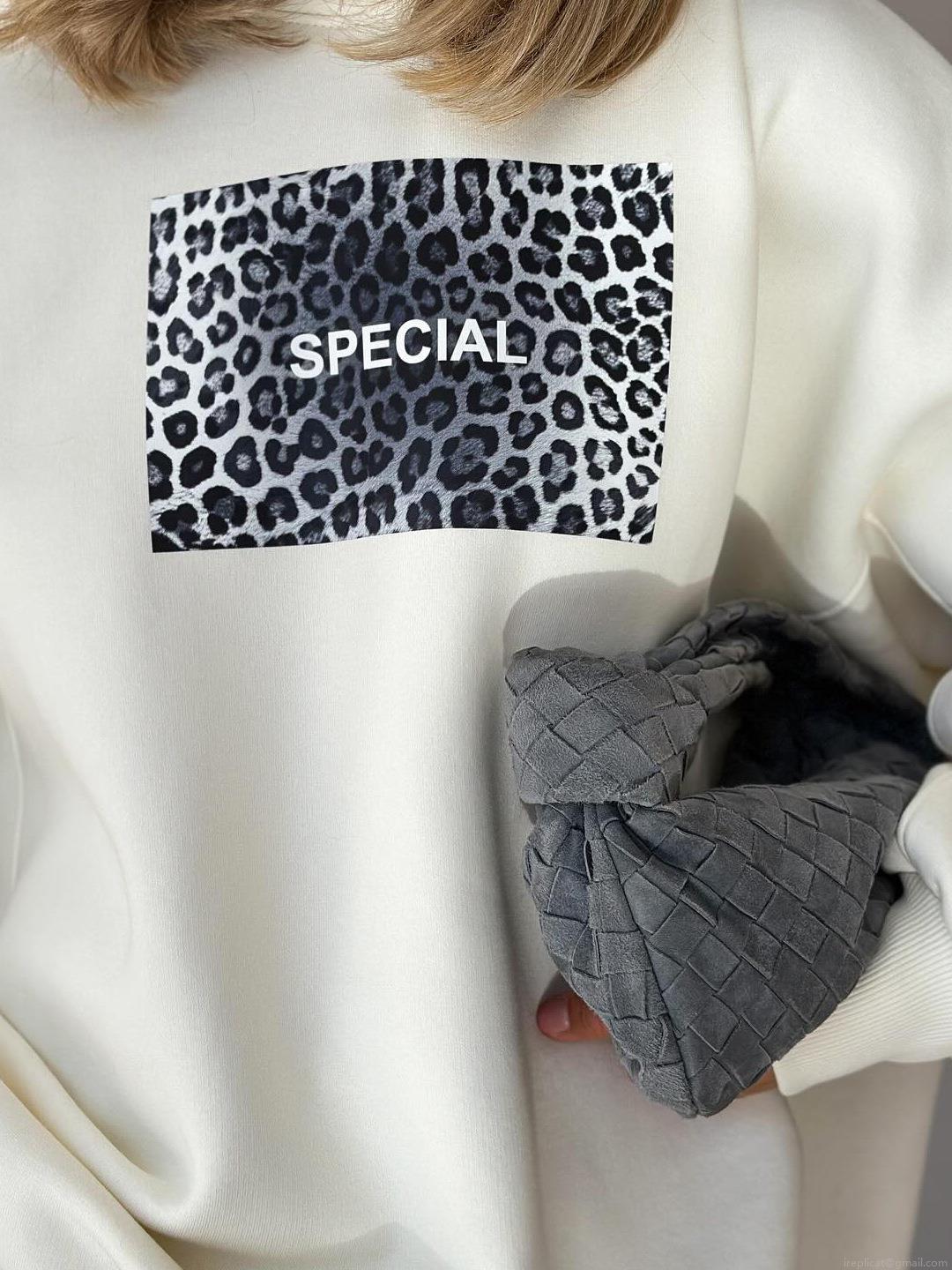 Women's Oversized Leopard Print Patchwork Hoodie Cotton Blend Long Sleeve Letter Printed Pullover Sweatshirt Streetwear Casual Loose Top