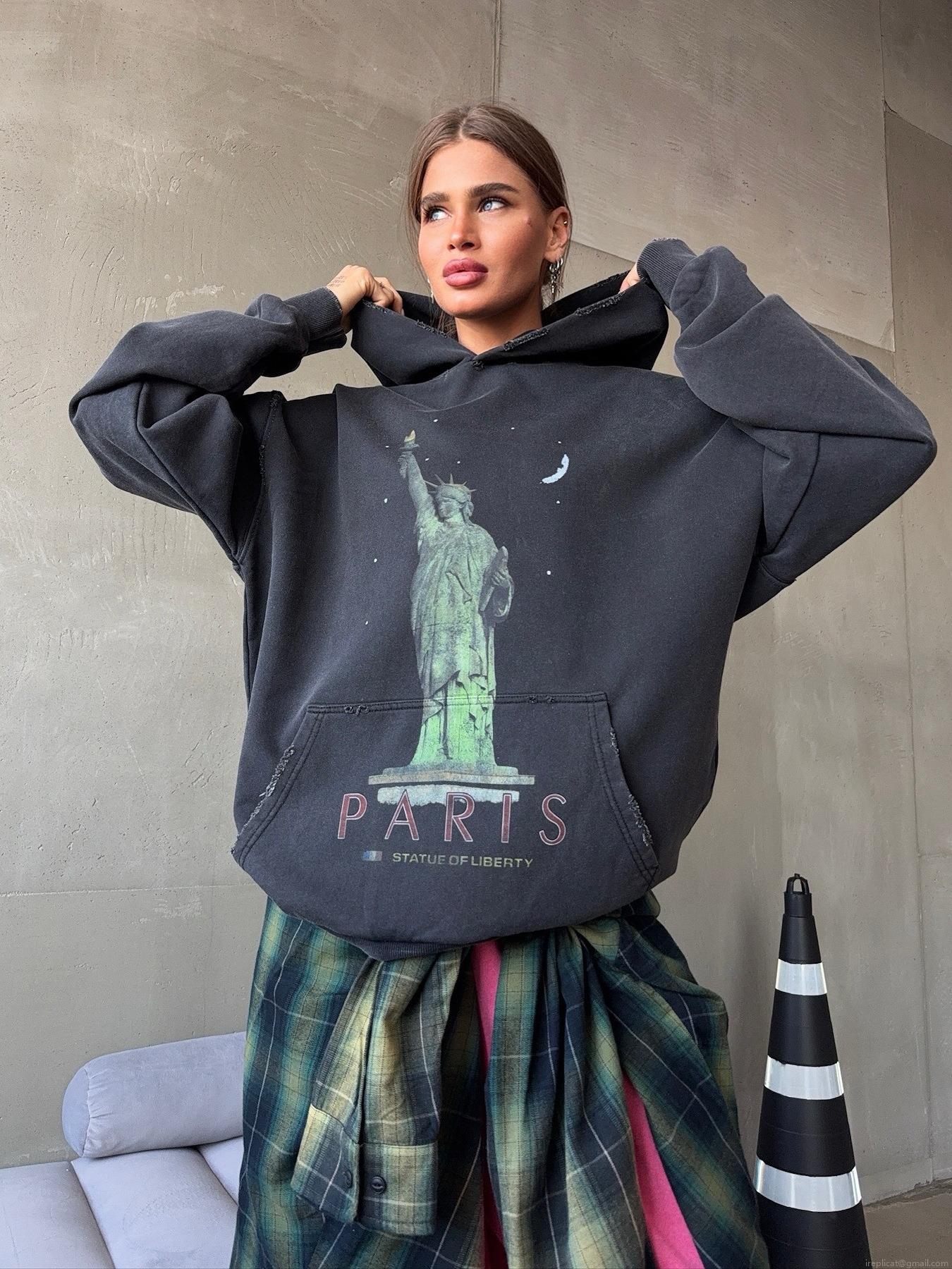 Women Oversized Hoodie Cotton Blend American Streetwear Vintage Washed Charcoal Gray Hoodie Paris Statue Of Liberty Print Distressed Edges Pullover Sweatshirt