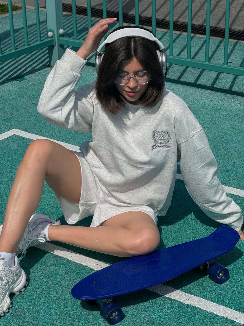 Women's 100% Cotton Round Neck Sweatshirt Loose Fit Letter Print Pullover Long Sleeve Sporty Streetwear Casual Autumn Winter Top