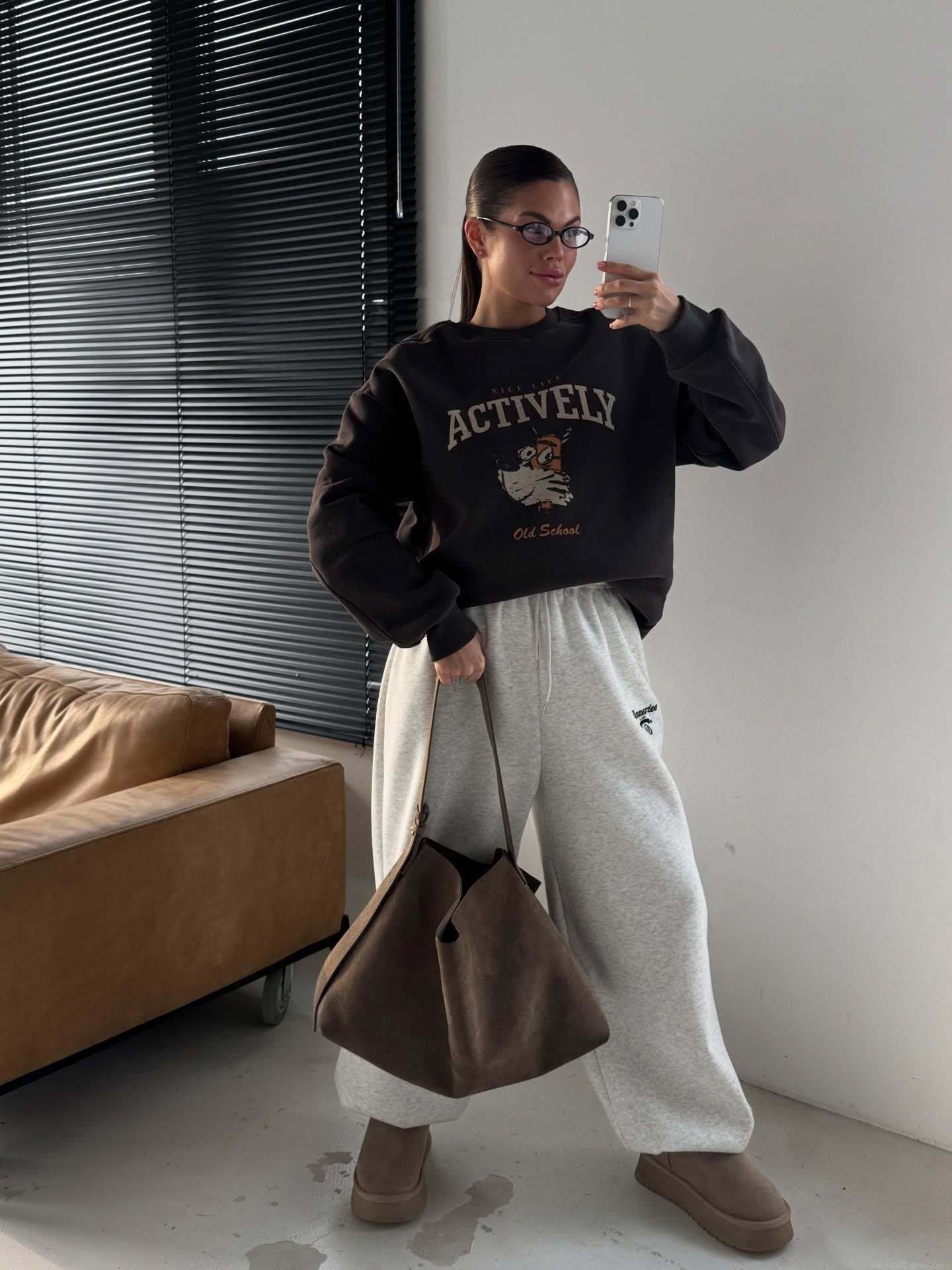 Women's Oversized Sweatshirt Cotton Blend Letter Print Retro Cartoon Round Neck Long Sleeve Pullover Contrast Color Casual Streetwear Fashionable Loose Top