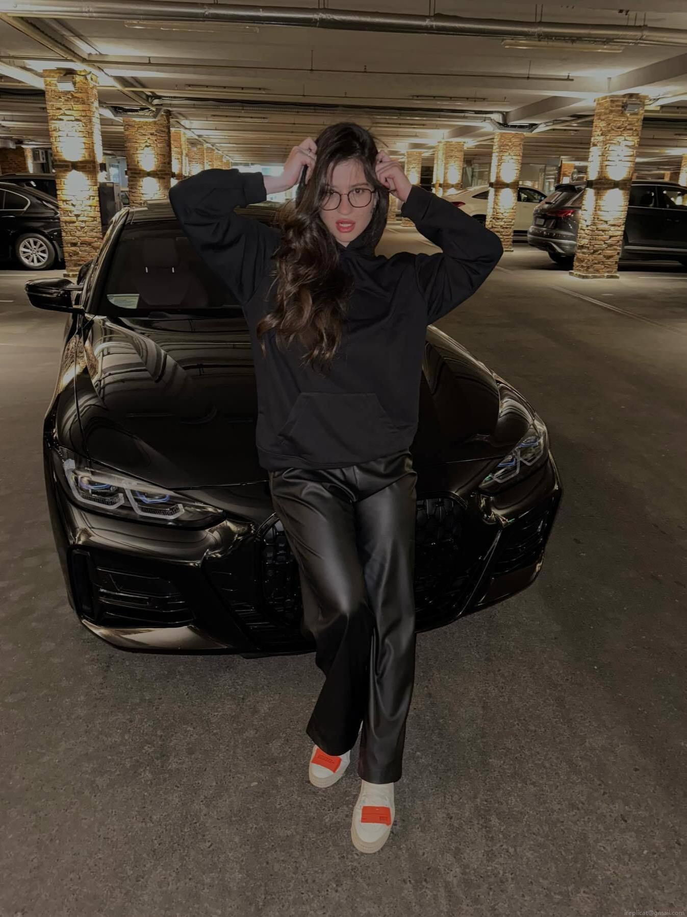 Women's Heart Cutout Rhinestone Hoodie Long Sleeve 100% Cotton Sweatshirt Loose Streetwear Fashion Pullover Top Black