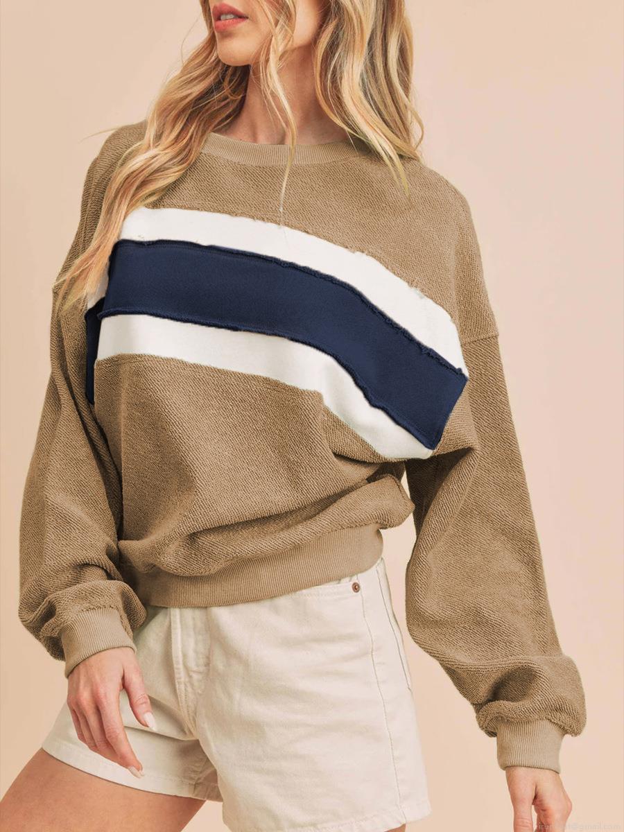 Women's Loose Contrast Color Patchwork Sweatshirt Long Sleeve Round Neck Pullover Top with Raw Edge Detail for Autumn Winter Casual Streetwear