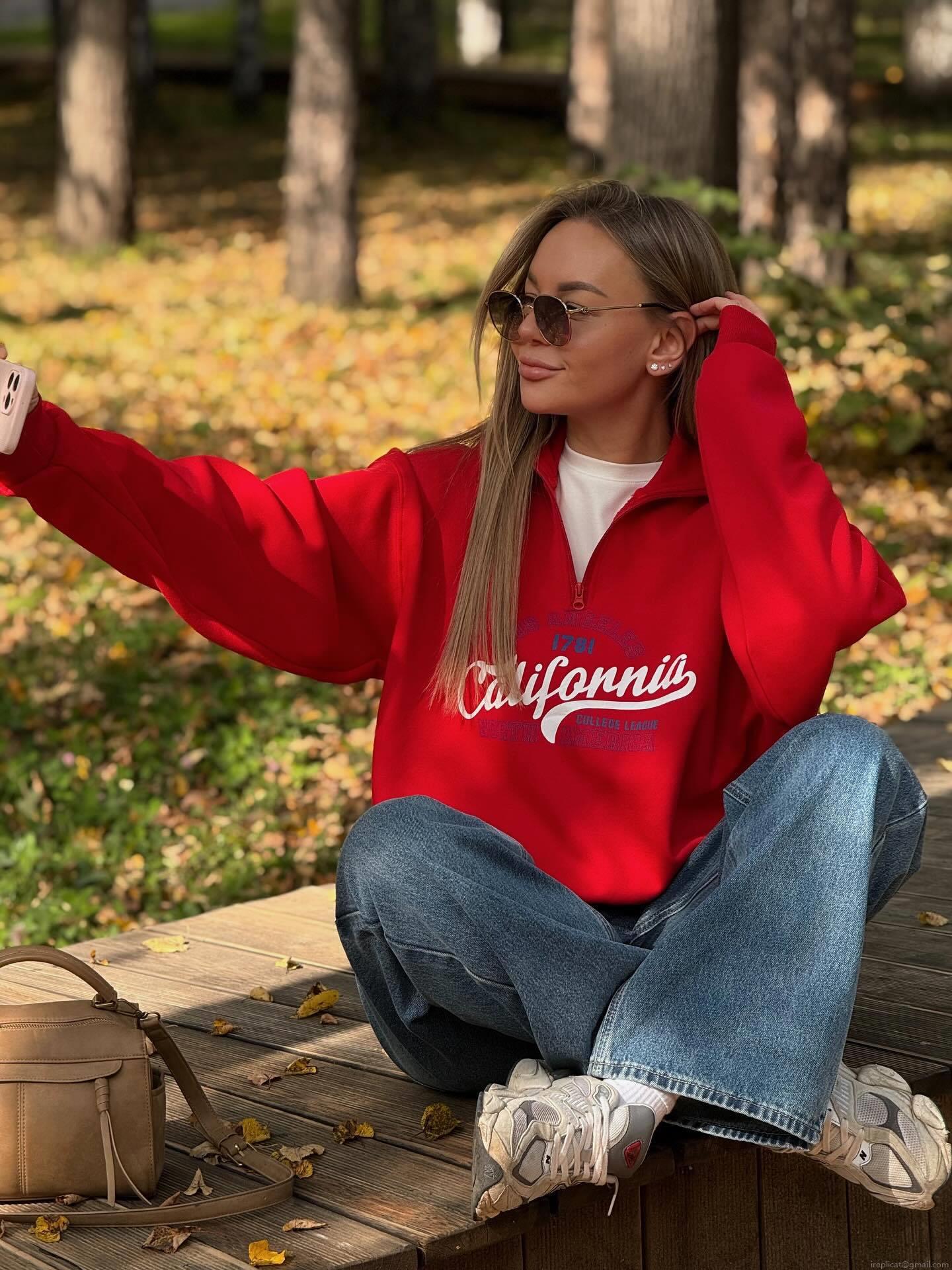 Women's Half-Zip Lapel Sweatshirt Cotton California Letter Print Loose Oversized Long Sleeve Retro American College Style Pullover Top for Autumn Winter