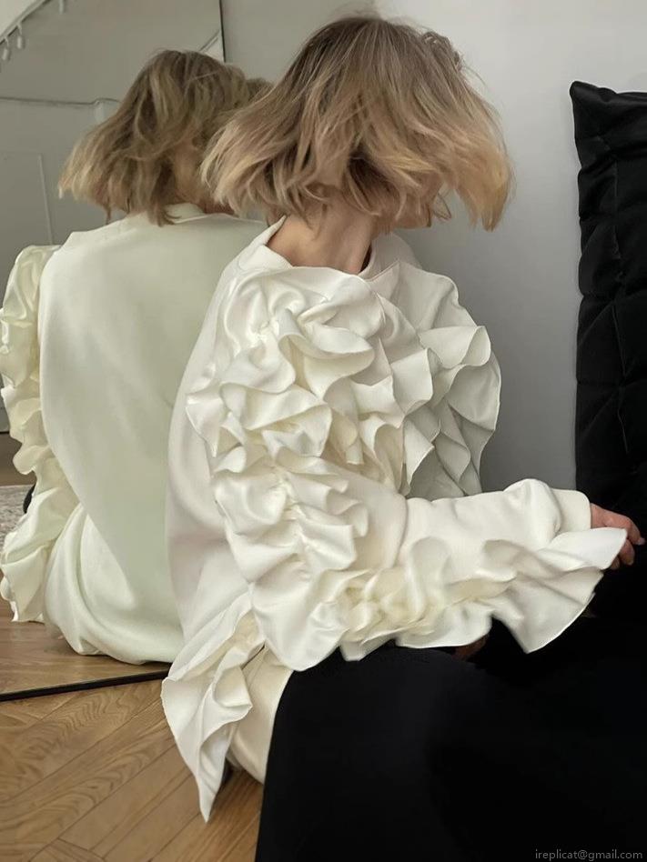 Women's Sweet Ruffle Long Sleeve Sweatshirt Elegant Heart Shape Satin Patchwork Pullover Casual Round Neck Loose Knit Top