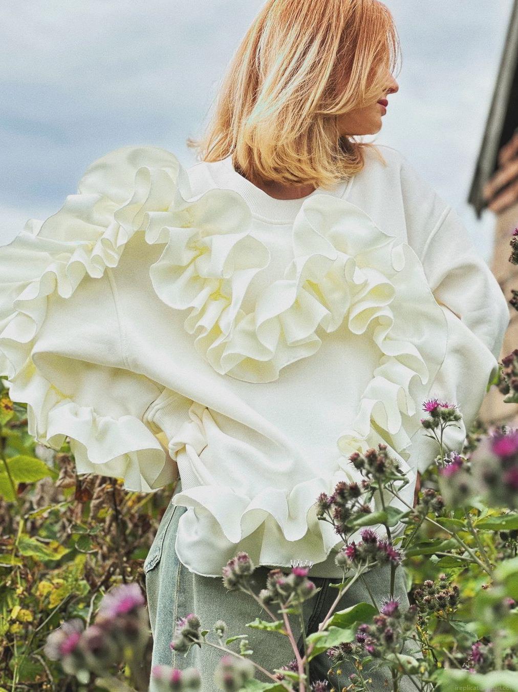 Women's Long Sleeve Round Neck Sweatshirt With Heavy 3D Ruffle Splicing Satin Pleated Detail Loose Pullover Top Casual Chic Daily Streetwear Spring Autumn Fashion
