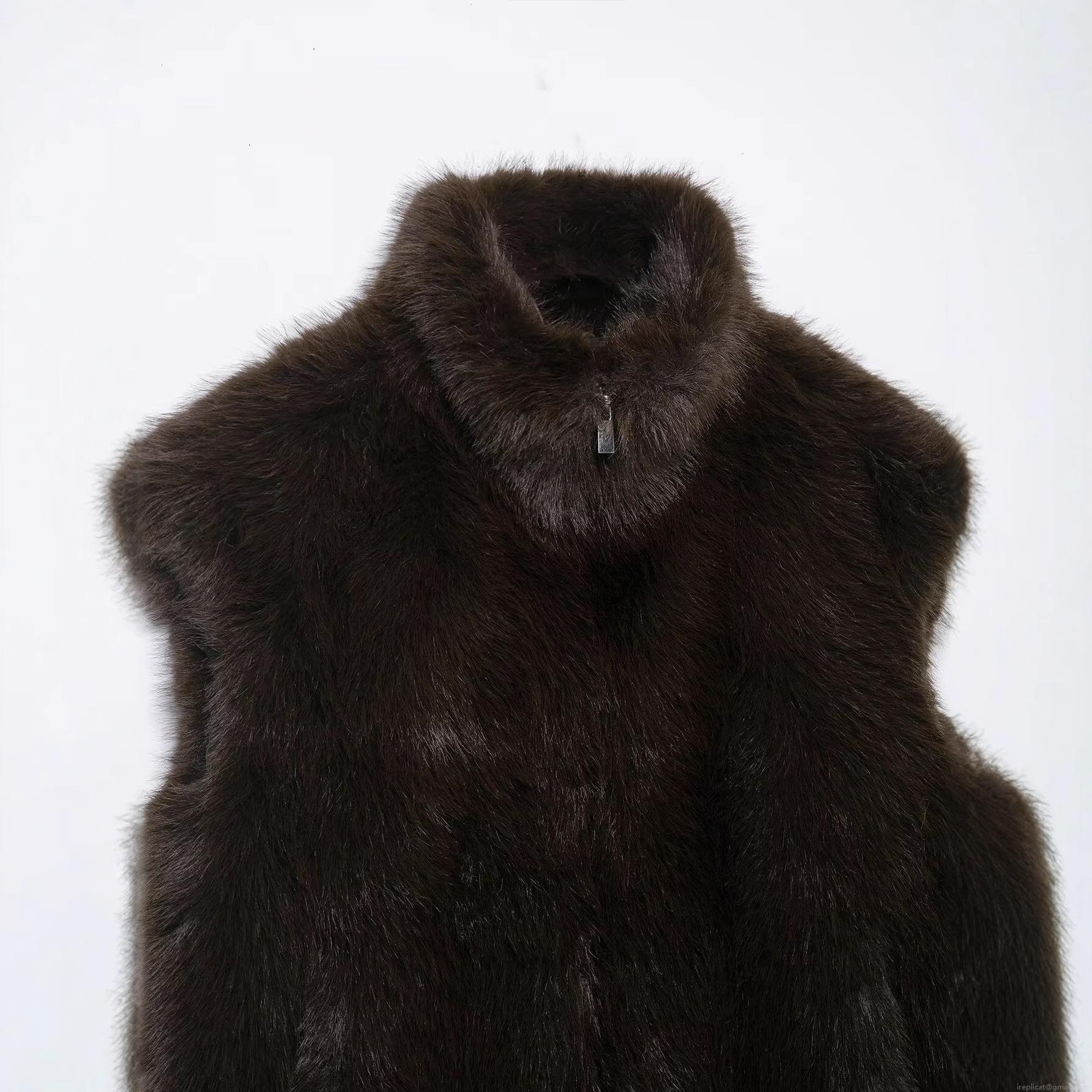 Fashion Women's Faux Fur Vest Sleeveless Stand Collar Metal Zipper Solid Deep Brown Warm Waistcoat For Autumn Winter Outdoor Casual Streetwear