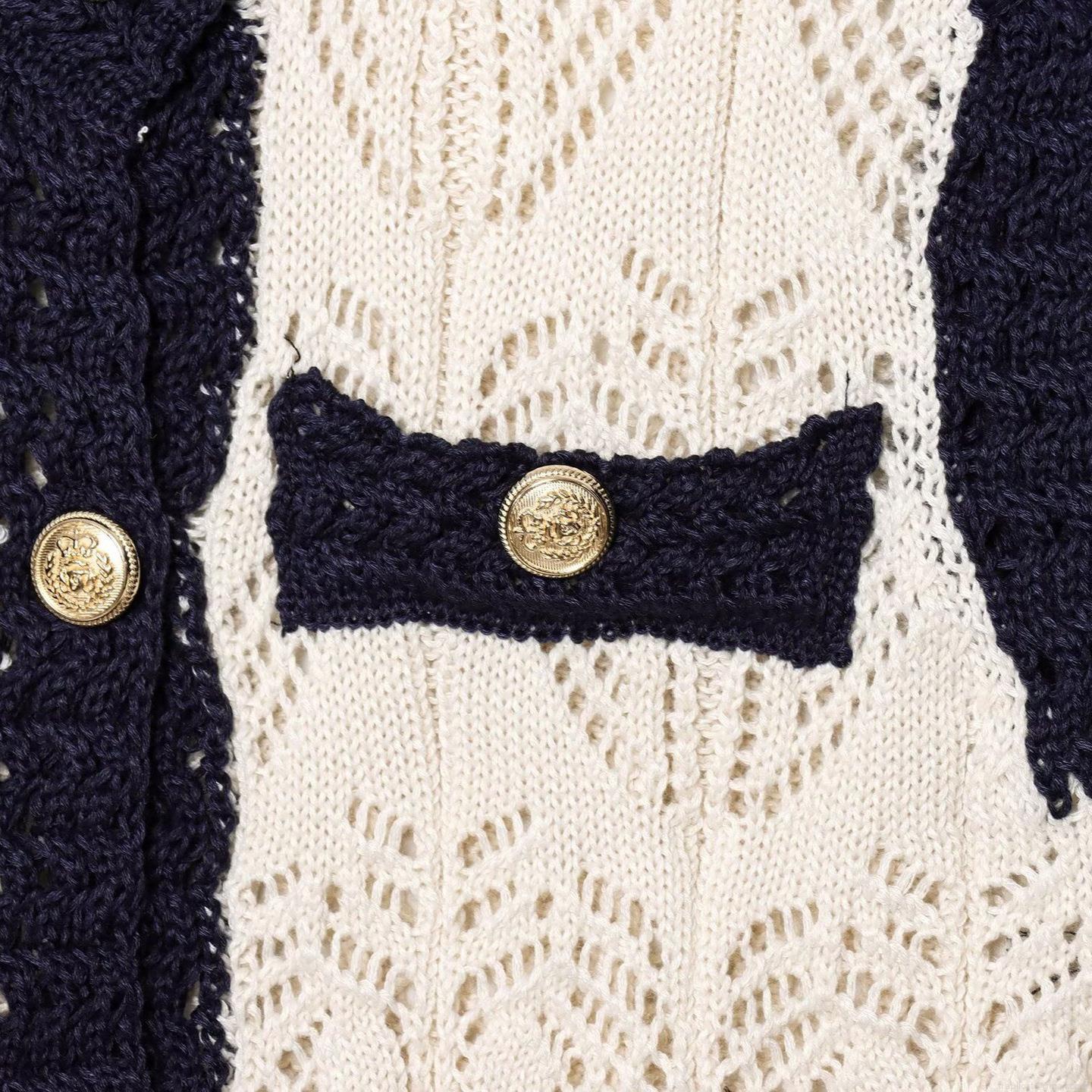 Women's Vintage Elegant Knitted Vest Heart Shaped Hollow Out Sleeveless Top With Gold Buttons Contrast Color Cardigan For Summer Daily Wear