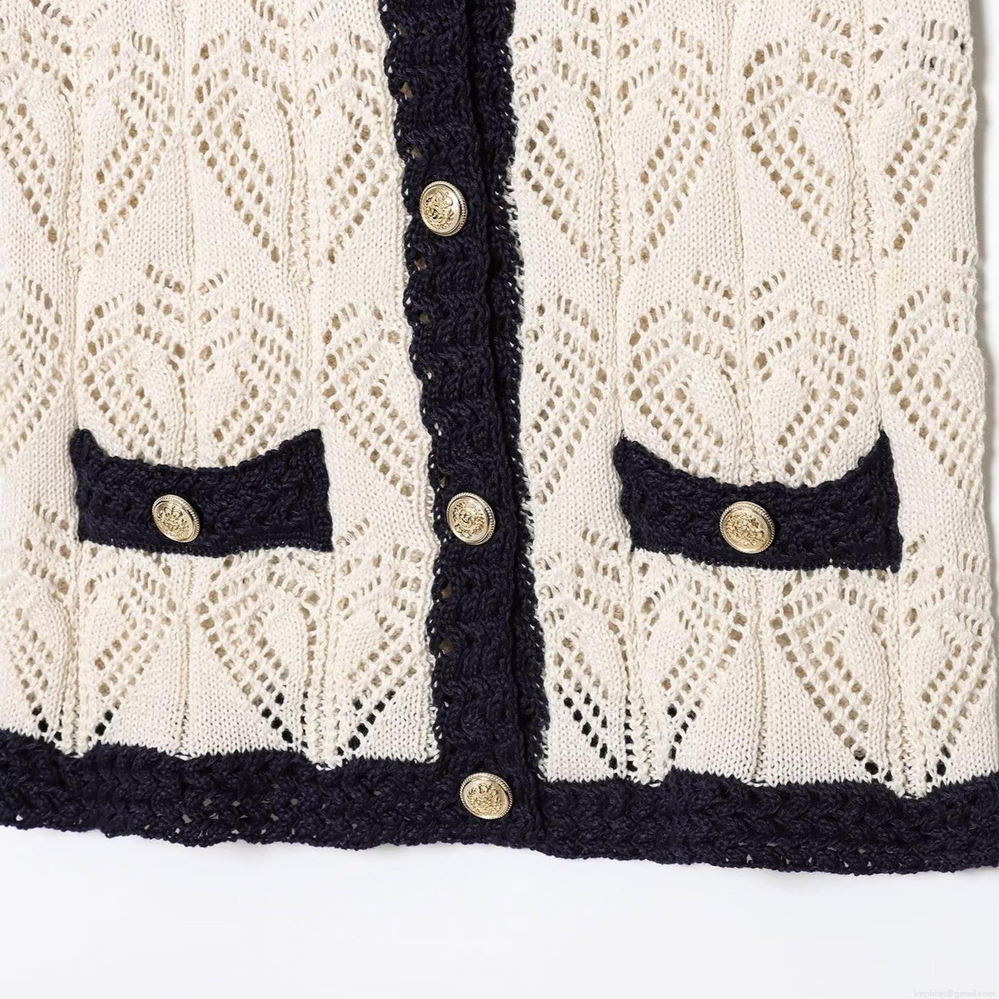 Women's Vintage Elegant Knitted Vest Heart Shaped Hollow Out Sleeveless Top With Gold Buttons Contrast Color Cardigan For Summer Daily Wear