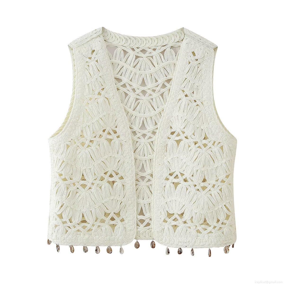 Women Crochet Tank Top With Shell Tassel Boho Knit Vest Hollow Out V-Neck Pullover Crop Top For Summer Beach Vacation Casual Sleeveless Top
